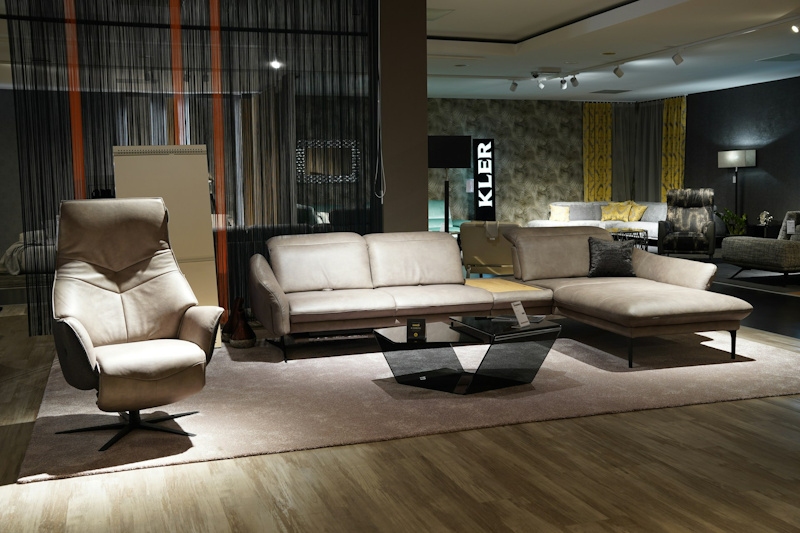 local furniture store showroom